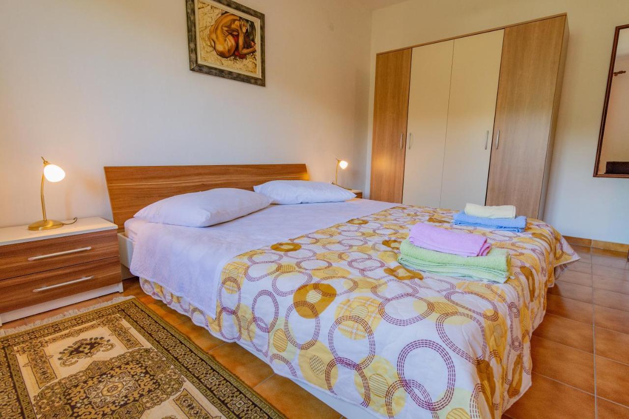 Apartment Dumicic 1 Mundanije Ngoại thất bức ảnh